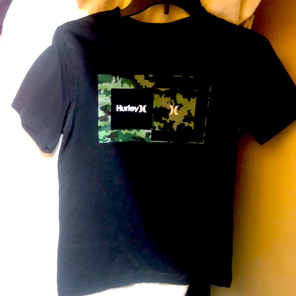 Hurley black shirt sleeve boy t shirt